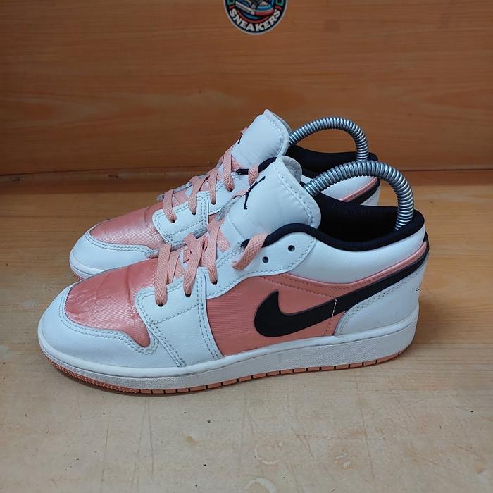 Sepatu Second Original AJ1 Low Size 36,5