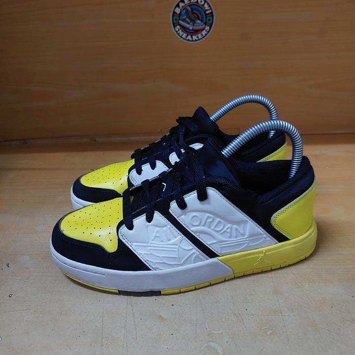 Sepatu Second Original Nike AJ1 Low Size 36,5