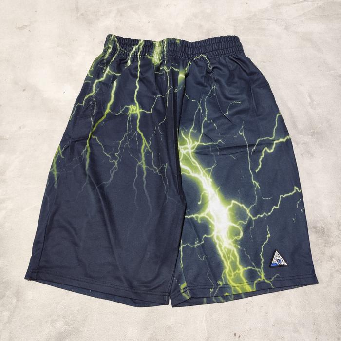 celana pendek pria dig deep strom bekas