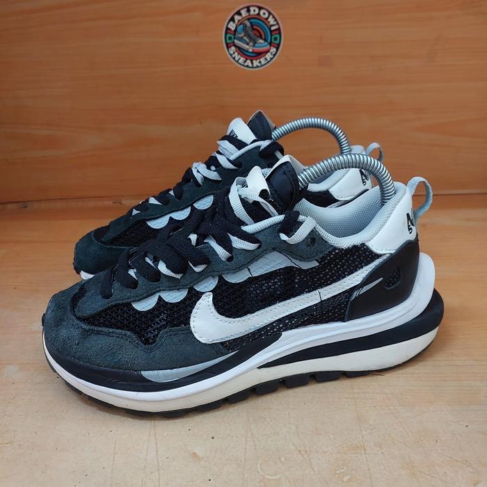 Sepatu Second Original Nike Sacai Triple Waffle Size 38