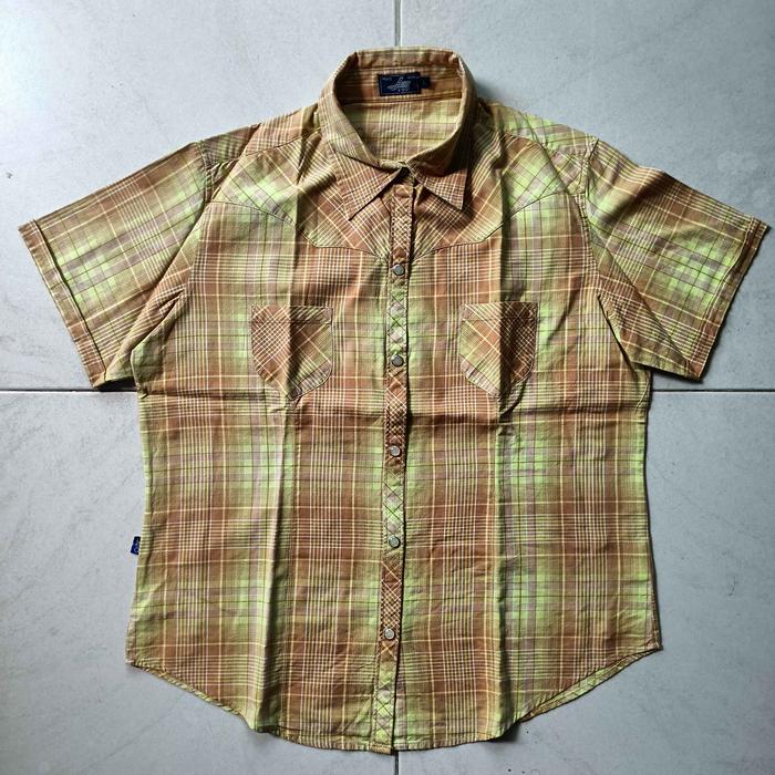 Kemeja LEA Kotak Kotak Semi Crop Lengan Pendek Wanita Second Original