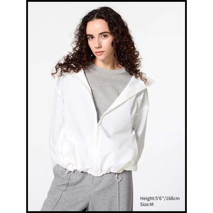 New Jacket Uniqlo Woman Light Pocketable Parka White Putih 163332 Terlaris
