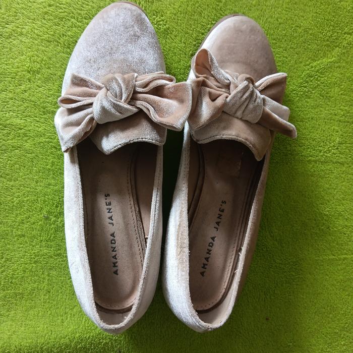 Sepatu wanita Amanda Janes