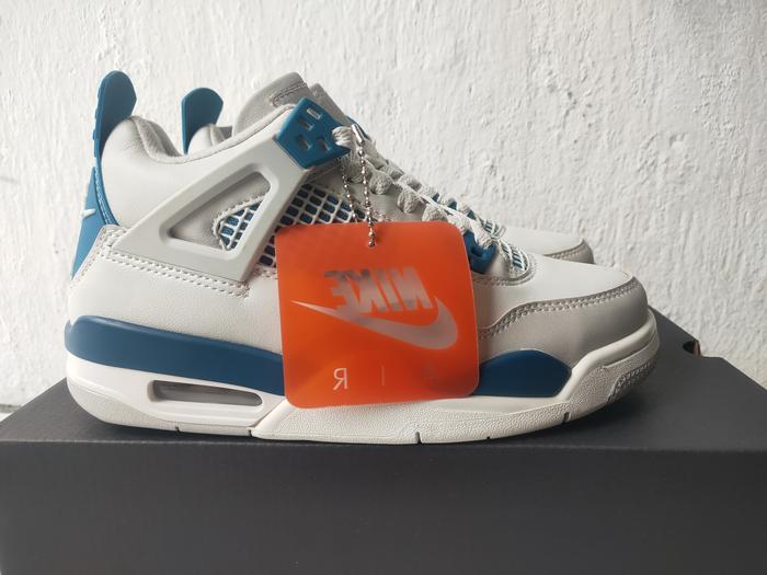 Sepatu Pria Wanita Sepatu Olahraga Basket AirJordan Retro 4 Military Blue Size 36 High Quality PK 1: