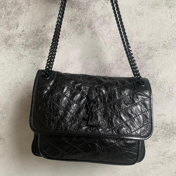 YSL SAINT LAURENT Niki medium crinkled vintage leather All Black BHW