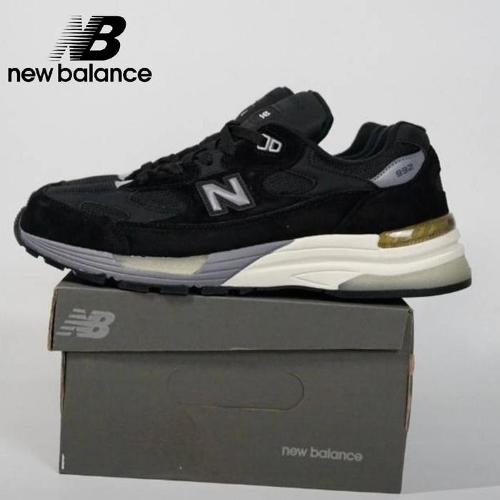 SEPATU NB NEW BALANCE 992 BLACK WHITE GREY