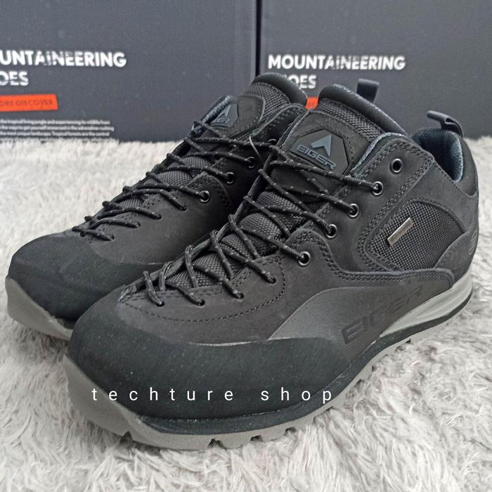 Eiger Anaconda Sepatu Gunung Hiking Treking Vibram Low Cut