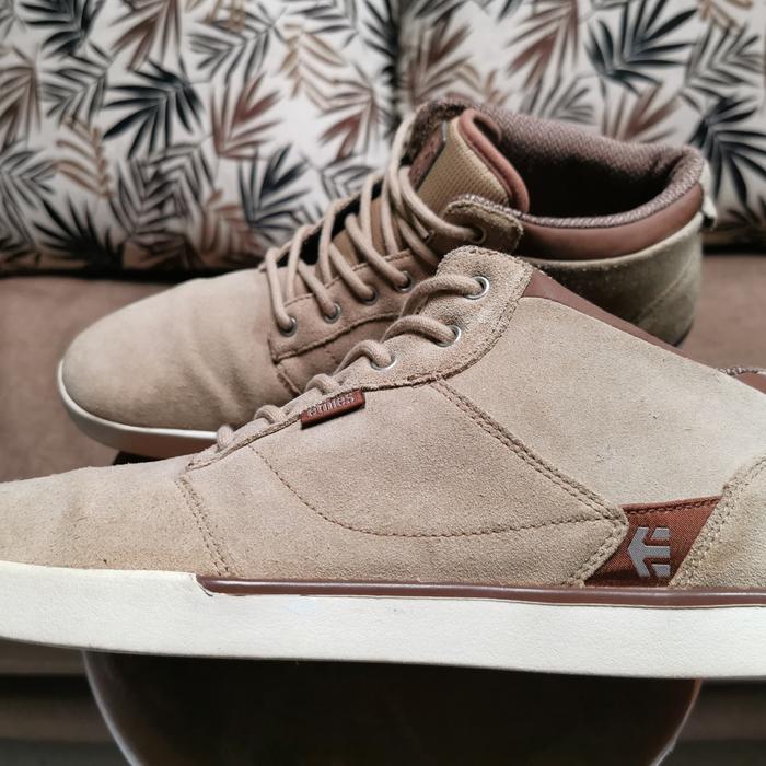 Sepatu Etnies Mid Jefferson skate shoes