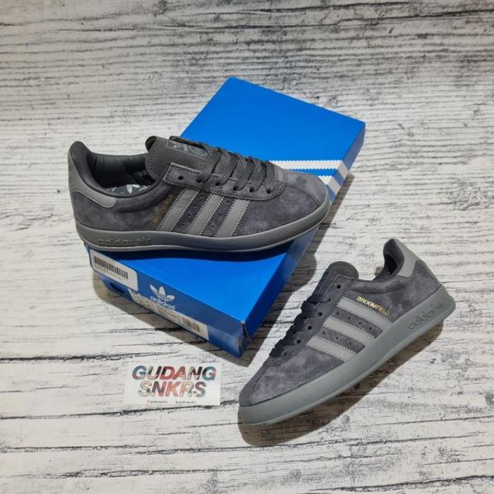 Adidas Broomfield Grey Gold Miror Premium Quality.