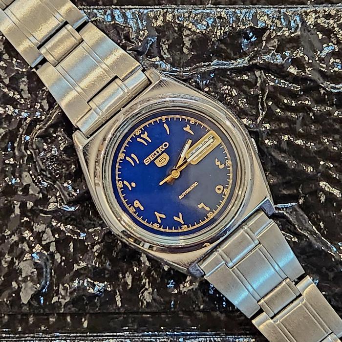 Jam tangan Seiko 5 automatic arab dial