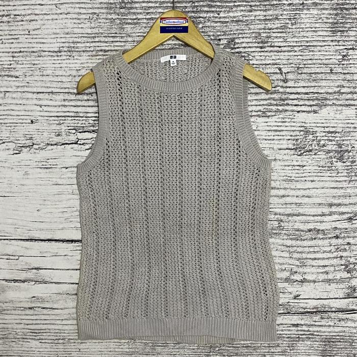 Vest rompi knit knitwear rajut outer unisex Uniqlo abu second bekas thrift