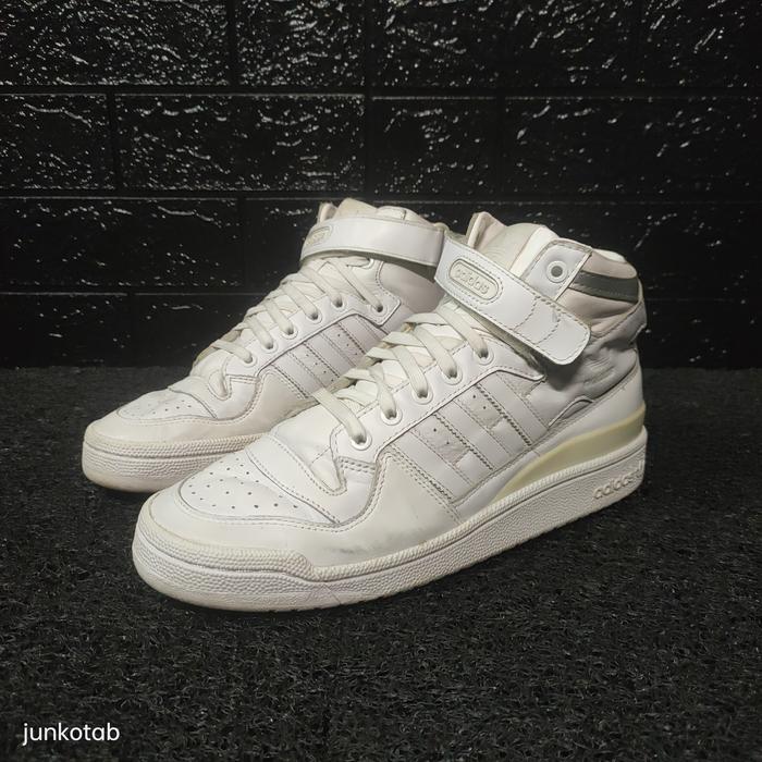 sepatu adidas forum mid refined white