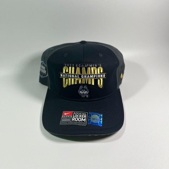 Topi Nike NCAA Wolves Champions Original