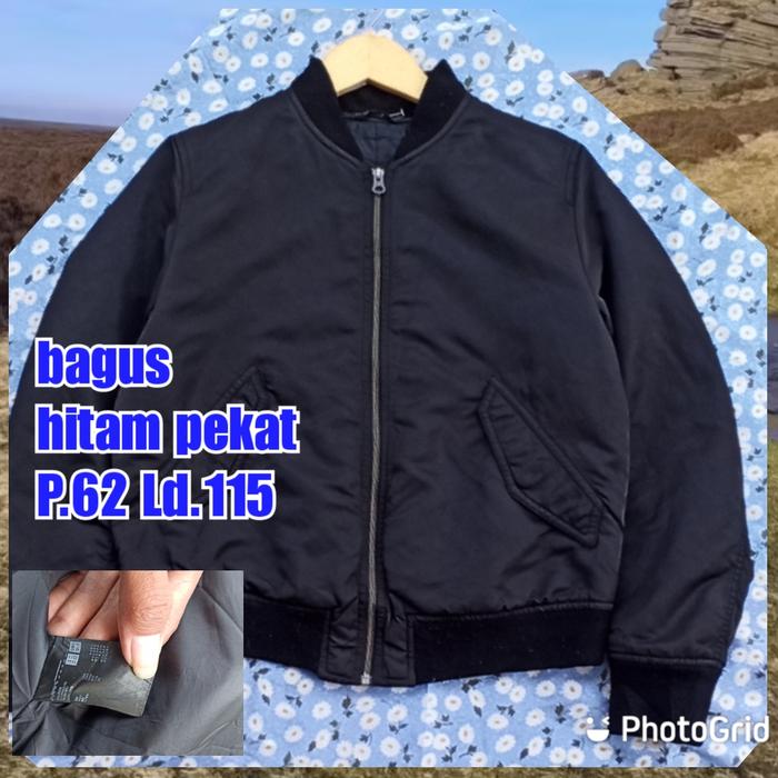 jaket work kerja casual bomber hitam uniqlo hitam