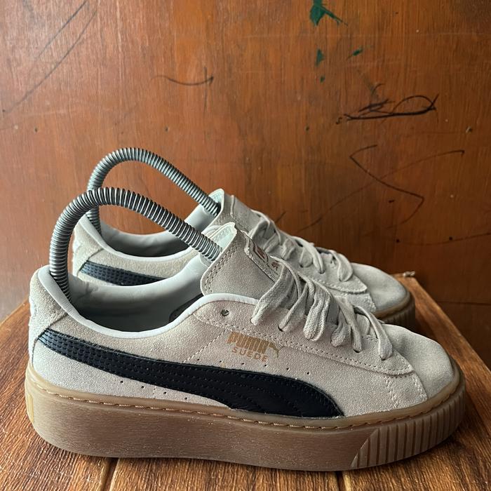 Sepatu Second Original Puma Suede Girls Size 35,5/22cm