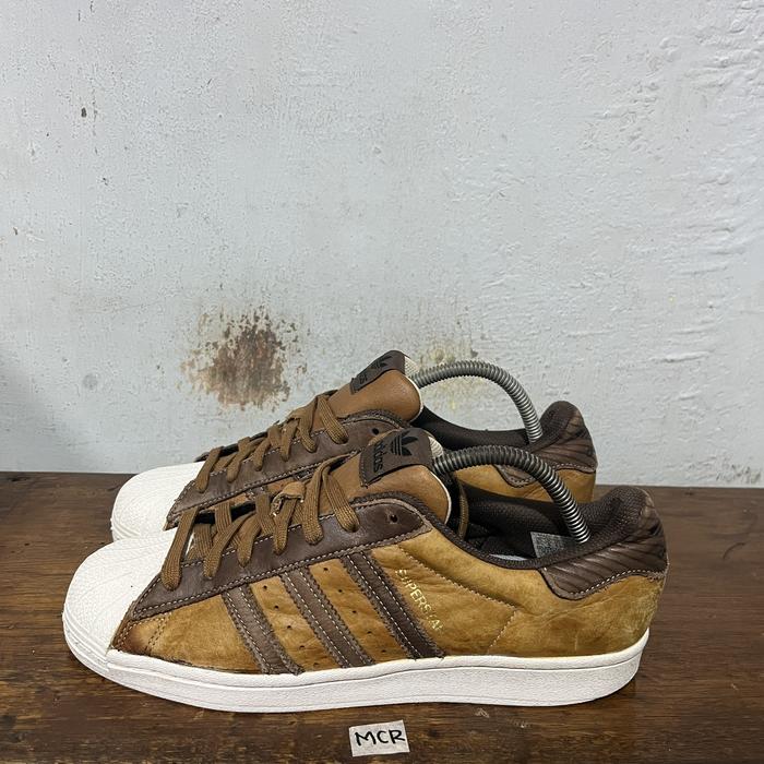 Sepatu second ori adidas superstar dark brown size 42