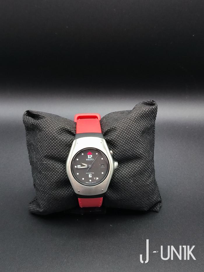 Jam Tangan [VERY RARE] SEIKO SWP265 - Kinetic Black Dial Red Strap (Second 90% | Watch Only)
