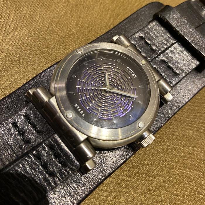Jam Tangan Pria Guess Original (Preloved)