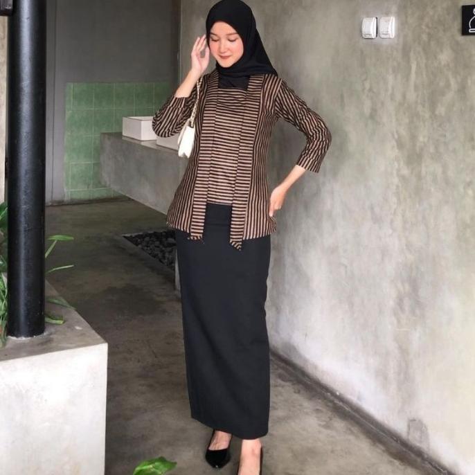 Baju Adat Couple Lurik Kutubatu Wanita Sorjan Pria Jumbo Premium - Aksara
