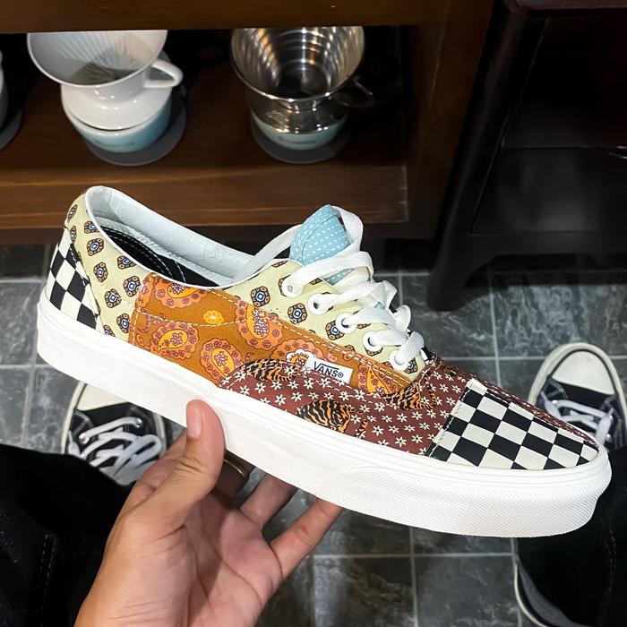 VANS ERA TIGER PATCHWORK BNIB 100% ORIGINAL PT.NAVYA RETAIL INDONESIA.