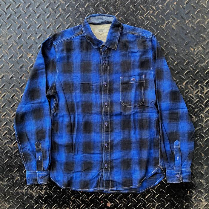 Thrift | Glove House Blue Black Veterano Flannel Flanel Kemeja Formal Skena Scene Hiphop Y2K Branded