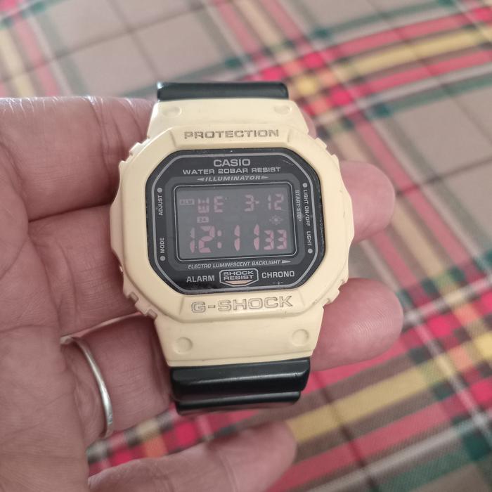 Casio G-SHOCK DW-5600B Second Original