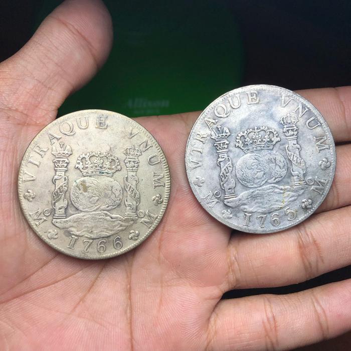 Koin Kuno Hispan Bola Dunia 8R 1765 dan 66