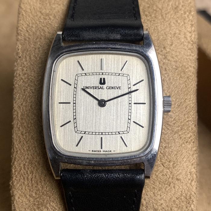 Universal Geneve Linen Dial