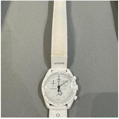SwatchOmega Snoopy White Jam Tangan