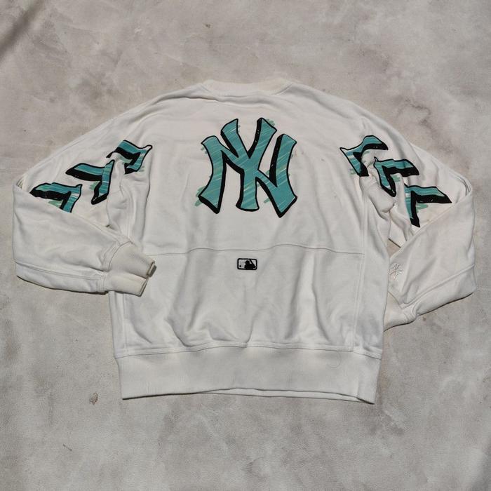 sweater crewneck pria mlb yankees putih big logo putih bekas
