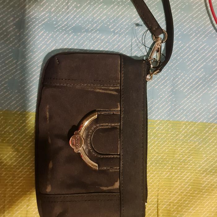 tas kecil perempuan guess
