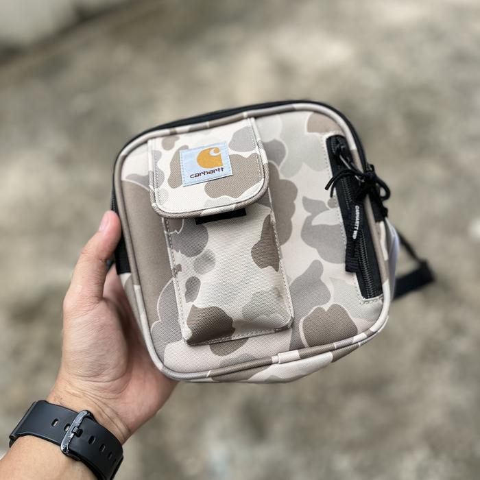 Carhartt WIP Small Essentials Bag Camo Duck Desert Original