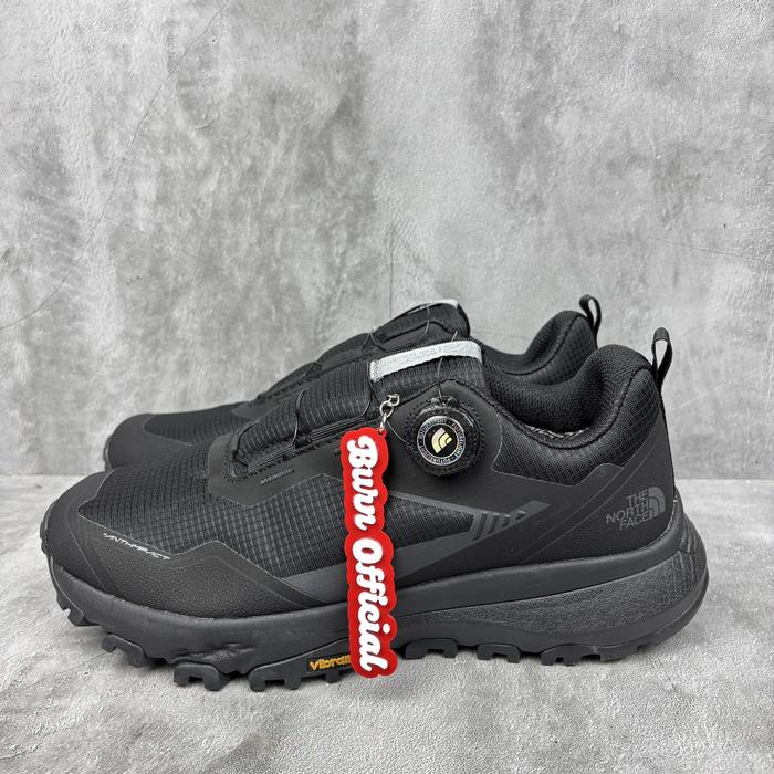 Sepatu The North Face Ultra Fastpack 3 Triple Black