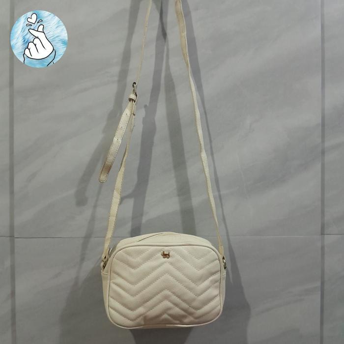 Preloved Sling Bag broken white Agatha