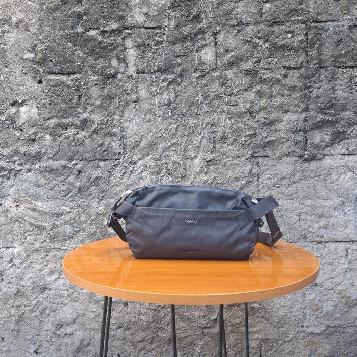 Bellroy Lite Sling Black Shadow