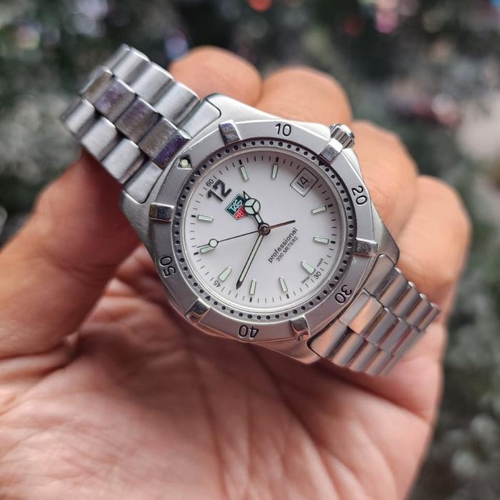 Tag Heuer Professional 200 meter