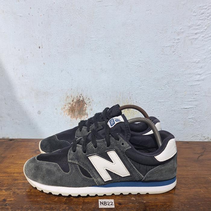 Sepatu second ori New balance 520 size 43