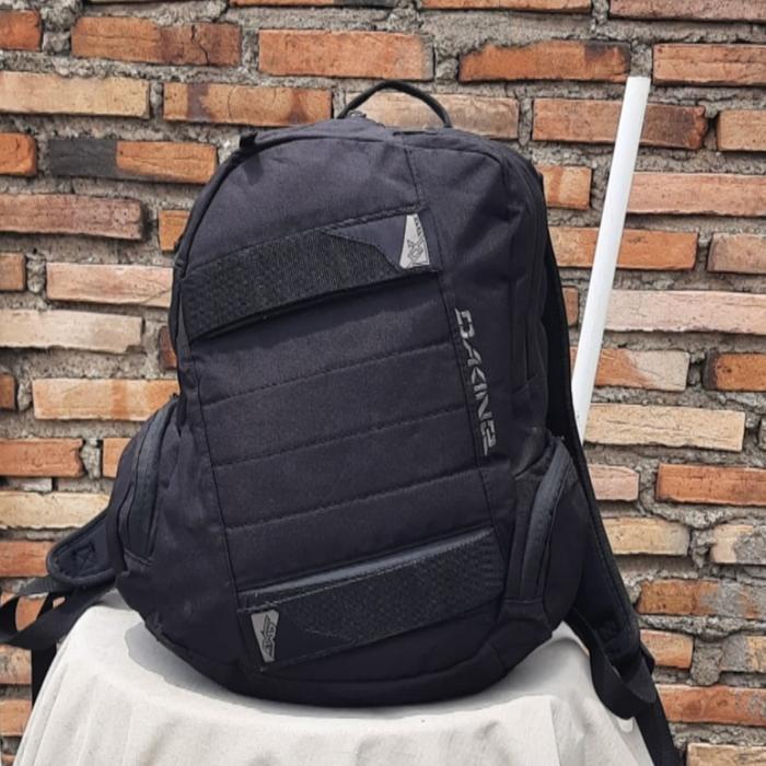 tas dakine skate backpack