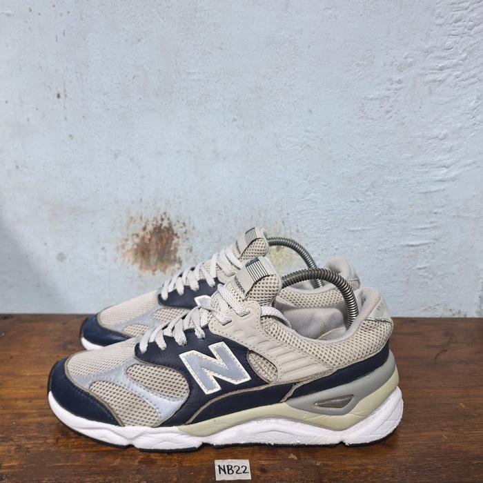 Sepatu second original New balance X-90 Size 41,5