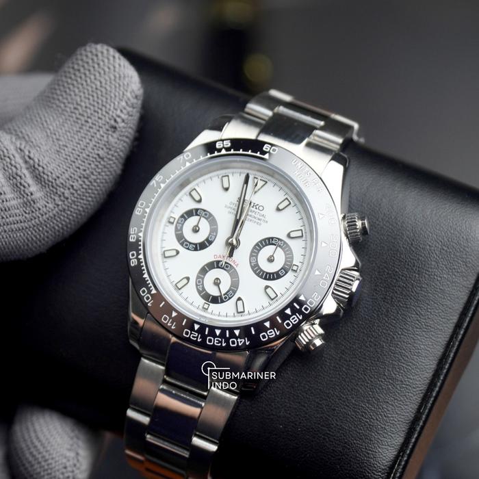 Exclusive Daytona White Dial