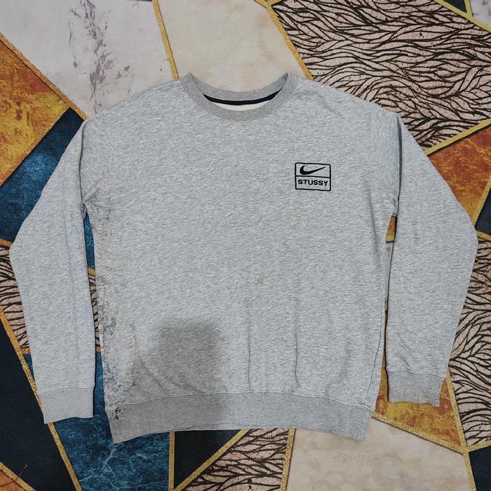 Crewneck    Stussy X Nike