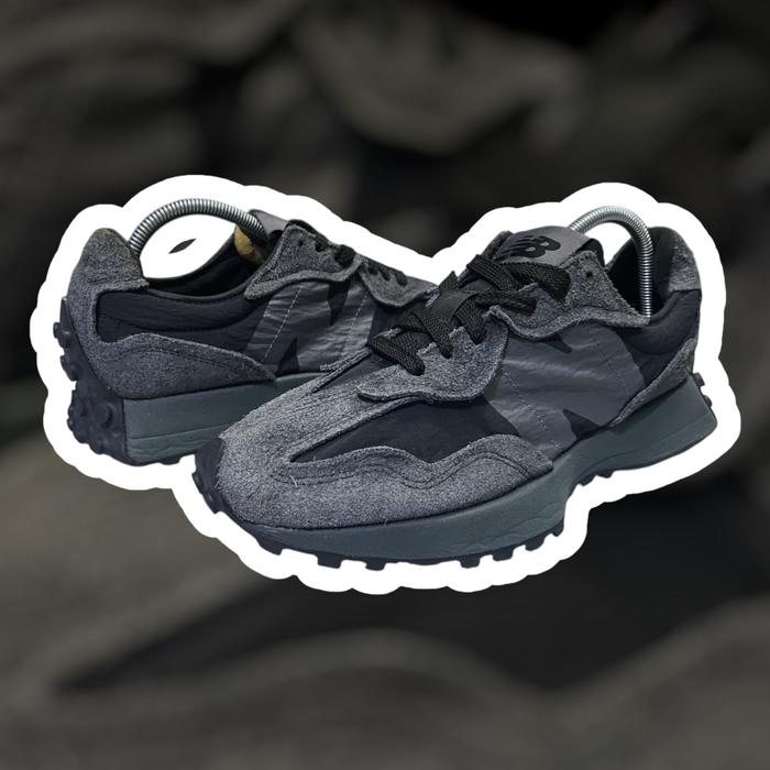 [U327WCD] New Balance NB 327 'Phantom Magnet' Size 43 Second
