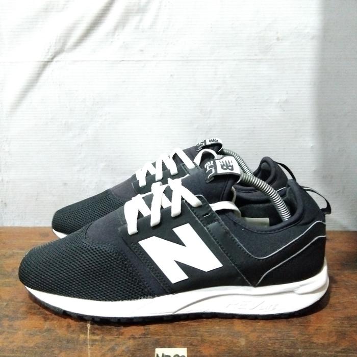 sepatu second ori new balance 247 black white size 42.5