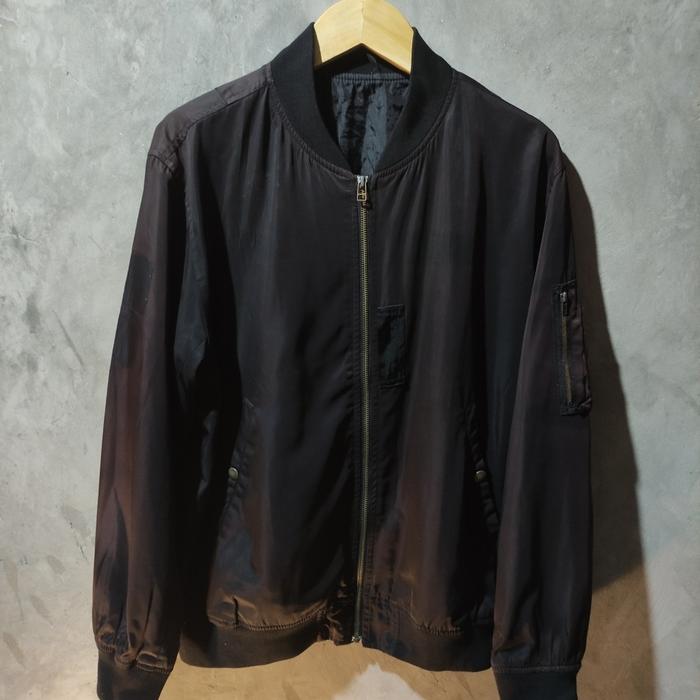 Jaket Bomber GU by Uniqlo Hitam Size XL