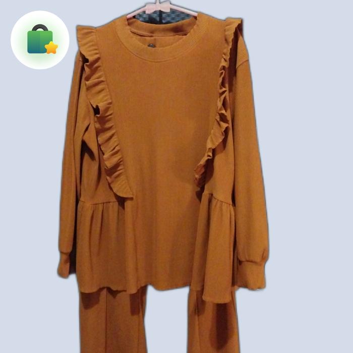 one set wanita ruffle premium (prelove)