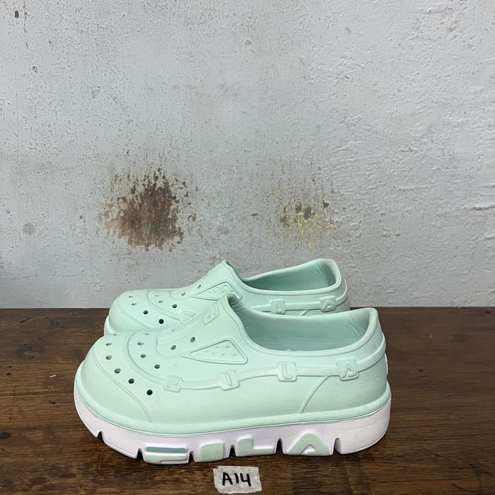 Sendal second ori Fila slip on size 28