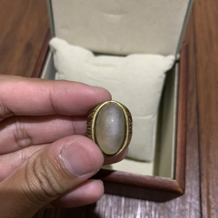 batu pandan semu lumut ,Ring Kuningan sari UK.16