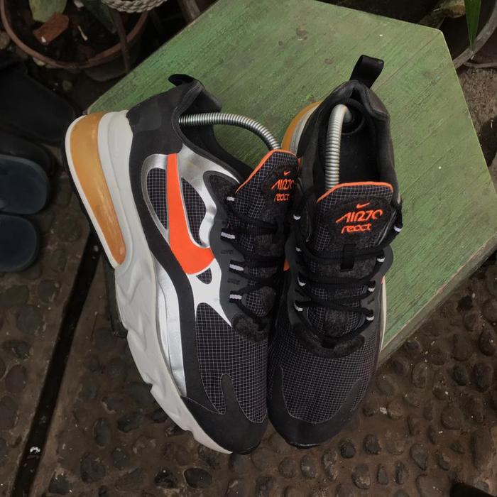 Nike air max React shoes second