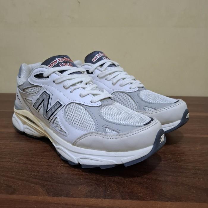 sepatu sneakers nb balance 990 v3 usa