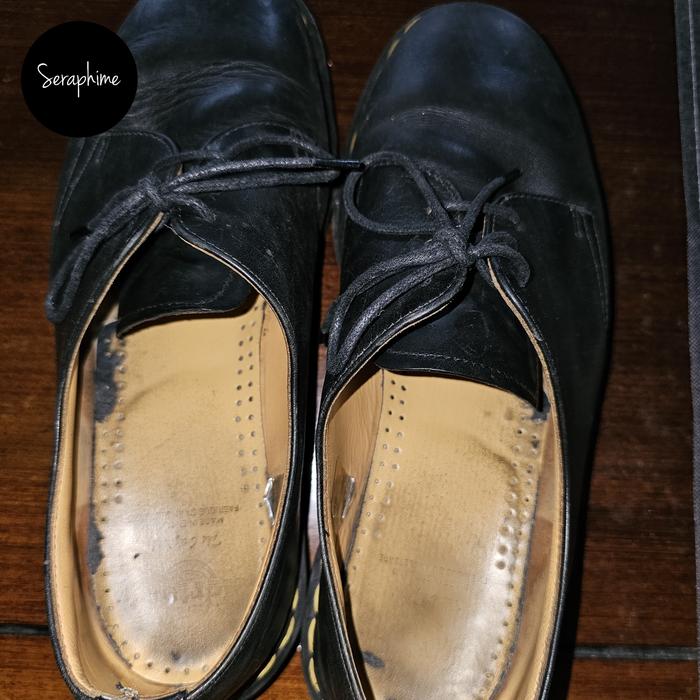 Sepatu Dr. Martens 1460 Made in England Original